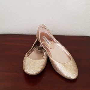 Steve Madden gold sparkle flats